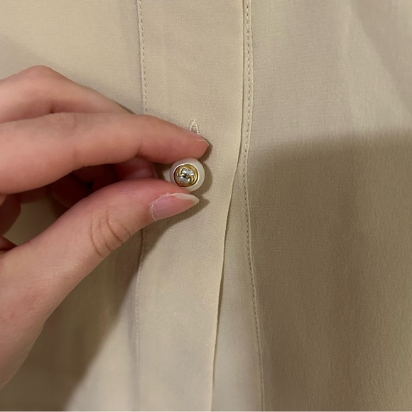 Gucci Silk Ruffle Crepe Cream Blouse IT 44 (US 8) - Picture 7 of 11
